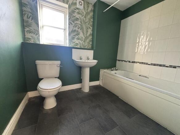 3 bed Maisonette for sale Image 8