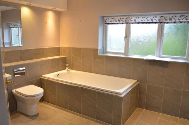 En-Suite Bathroom