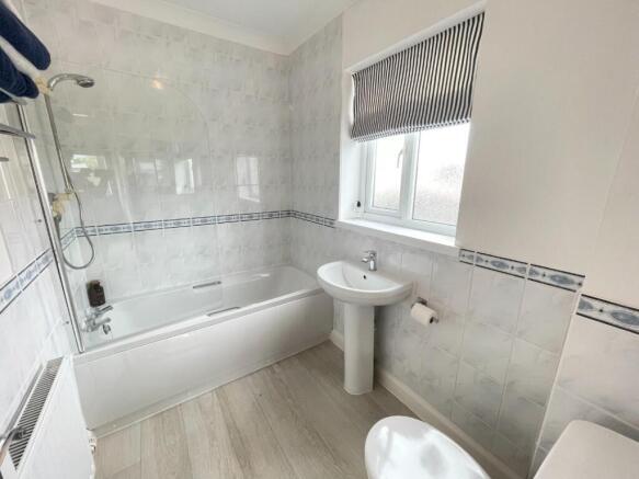 EN-SUITE (B2)
