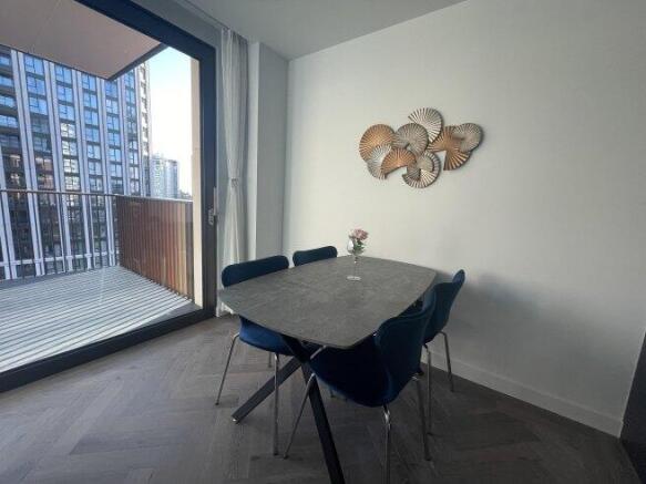 1-segrave-walk-w2-1bn-1022418