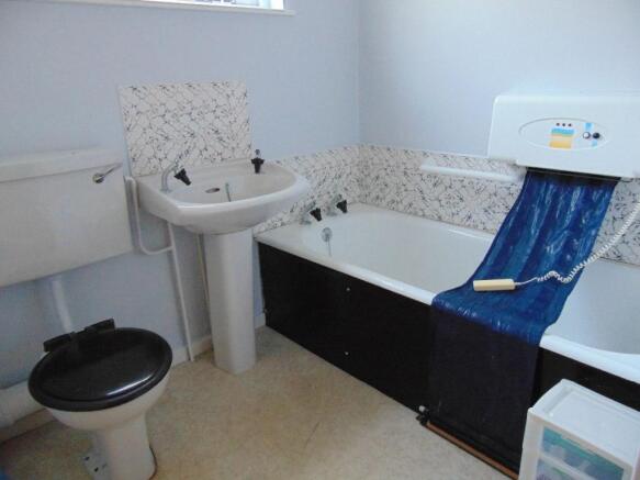 Photo 8