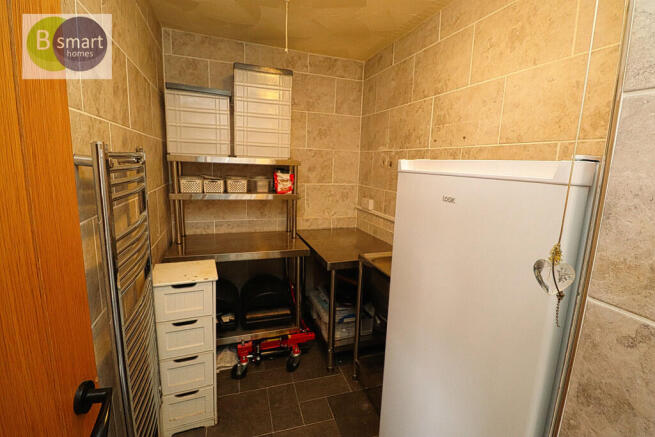 2 bed Semi-Detached for sale Image 6