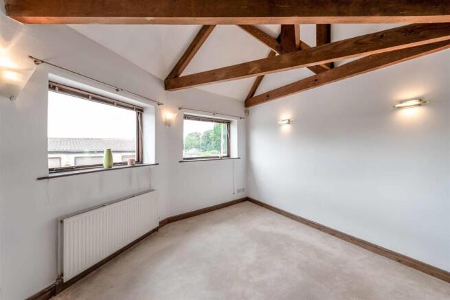 3 bed Barn Conversion for sale Image 10