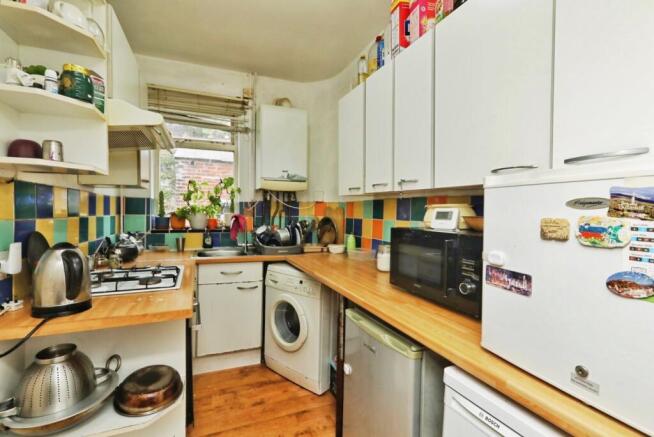 3 bed Terraced for sale Image 8