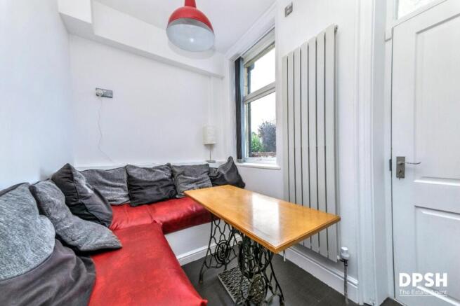 3 bed Semi-Detached for sale Image 7
