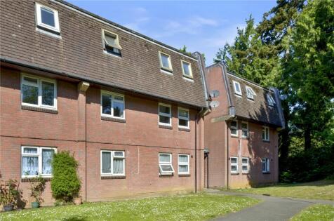 Moorlands Road, West Moors, Ferndown, BH22