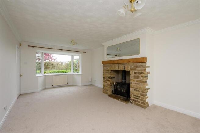 4 bed Detached for sale Image 2