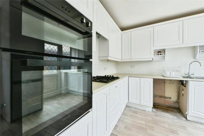 2 bed Terraced for sale Image 8