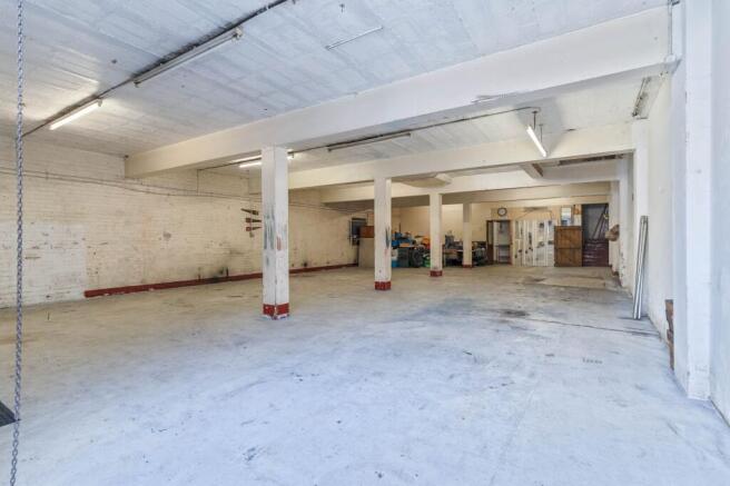 Commercial Unit