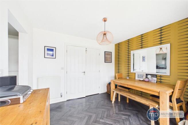 4 bed Detached for sale Image 9