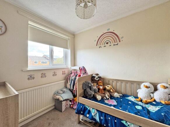 3 bed Semi-Detached for sale Image 12