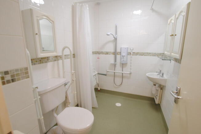 Photo 6