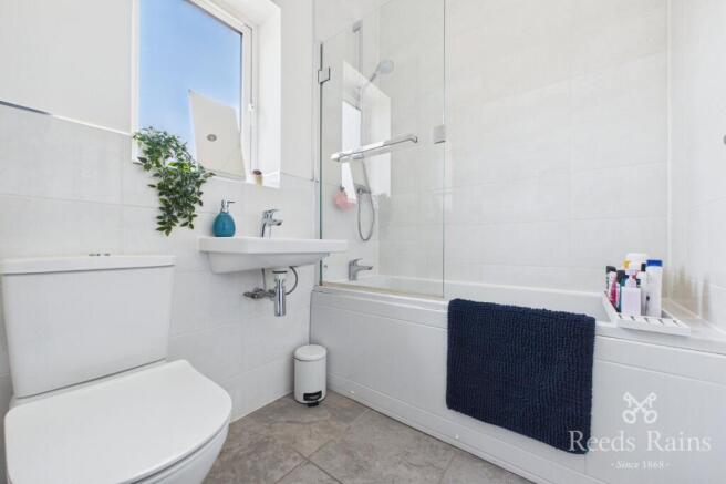 3 bed Detached for sale Image 5