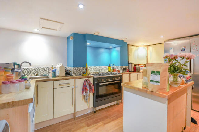 3 bed Terraced for sale Image 4