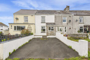 14, Pearces Row, Par PL24 2AD