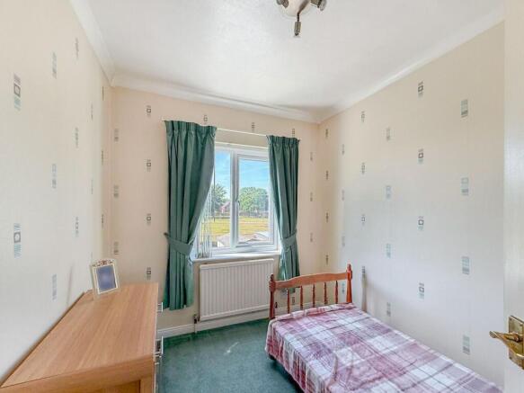 3 bed Terraced for sale Image 9