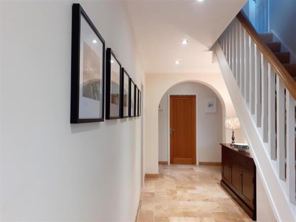 Hallway.jpg