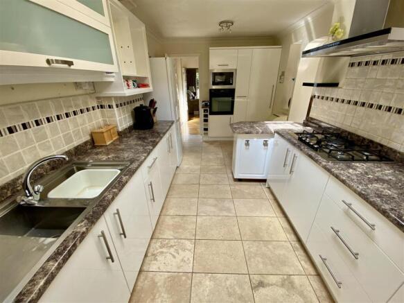 kitchen2.jpeg
