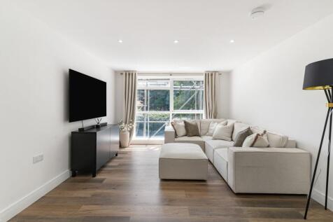 Azalea Close, Hanwell, W7