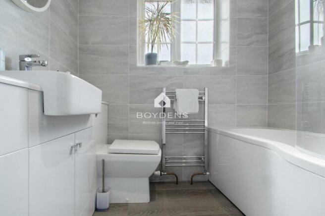 Photo 8