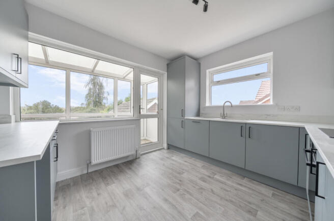 1362864-19-68ee42...