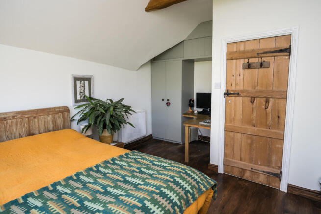 Master bedroom 3.JPG