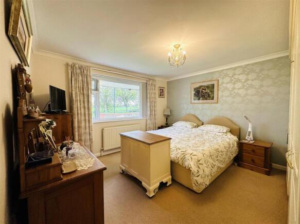 Bedroom1.jpg