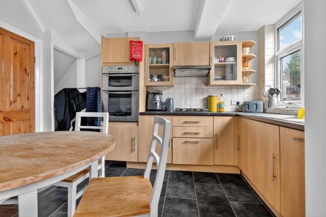 3 bed Semi-Detached for sale Image 4