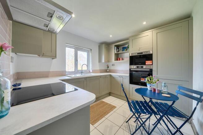 KITCHEN 2.jpeg