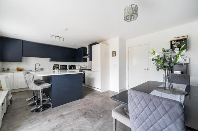 Bolton Drive, Shinfield, Reading, Berkshire, RG2 photo 4