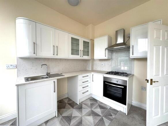Open Plan Lounge / Kitchen