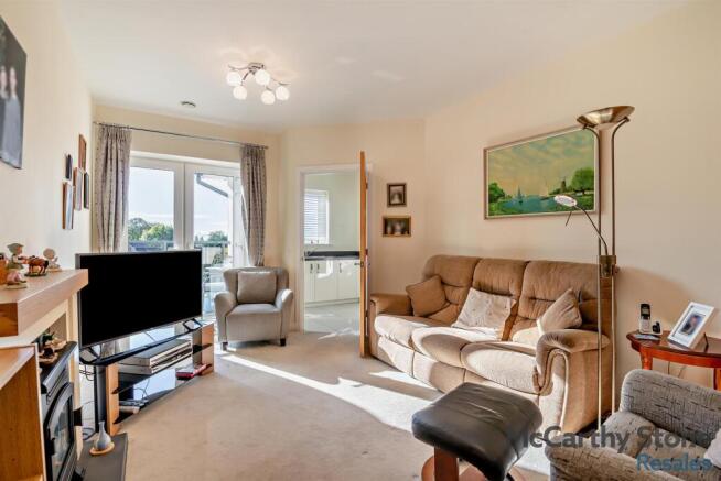 8668102-interior03-800.jpg