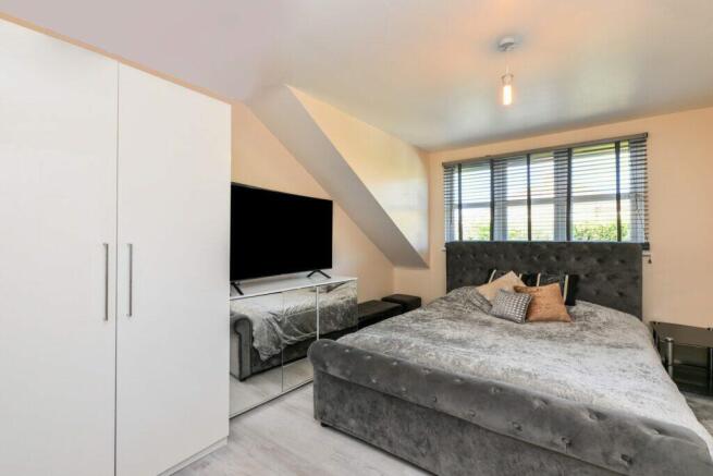 Hammondstreet Road - Bedroom