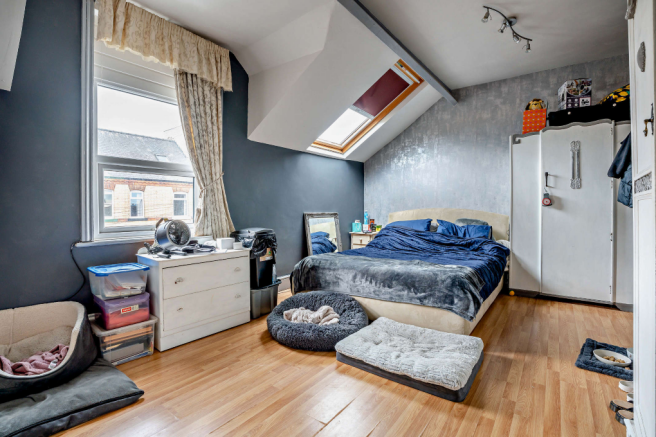 4 bed Semi-Detached for sale Image 10