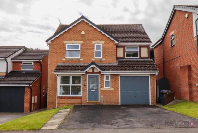 4 bed Detached for sale in sheffield