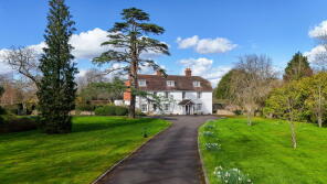 Outwood House, Outwood Common, Redhill RH1 5PW