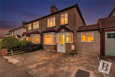 Argyle Gardens, Upminster, RM14
