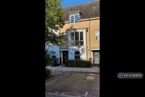 4, Whale Avenue, Reading RG2 0GY