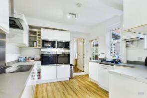 61, Atherley Road, Southampton SO15 5DT