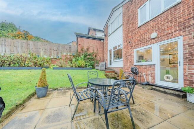 4 bed Link Detached House for sale Image 10