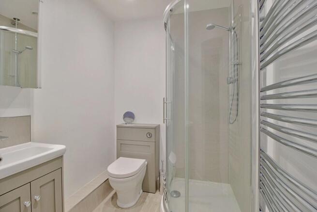 En-suite to the Master Bedroom