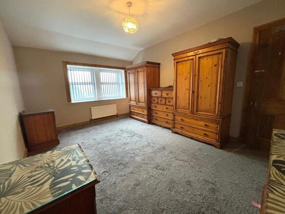 3 bed Terraced for sale Image 7