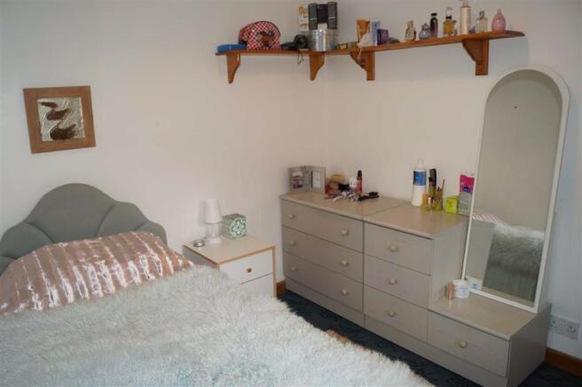 BEDROOM 2 (REAR)