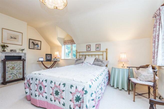 Master Bedroom 2.jpg