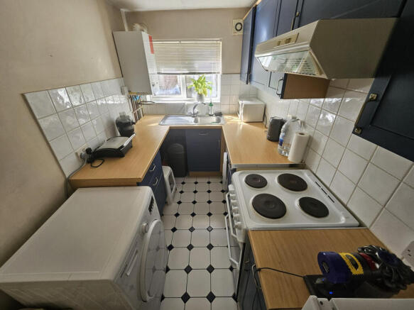 Photo 3