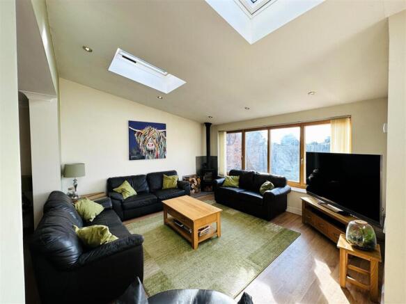 Garden room 1.jpg