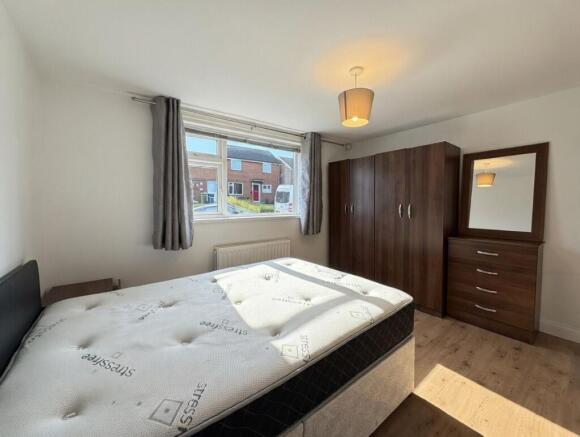 Glebe Rise, Whickham, Newcastle upon Tyne photo 4