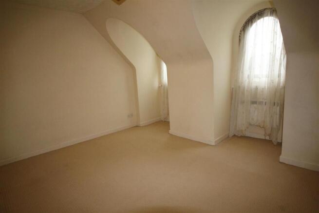 15 Parish House bedroom.JPG