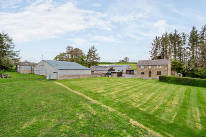Exceptional Smallholding Property