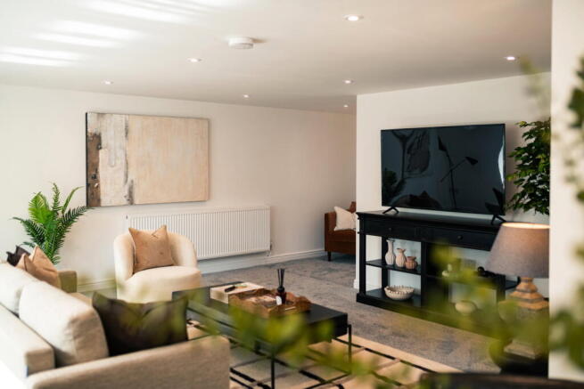 4 bed Town House for sale Image 9